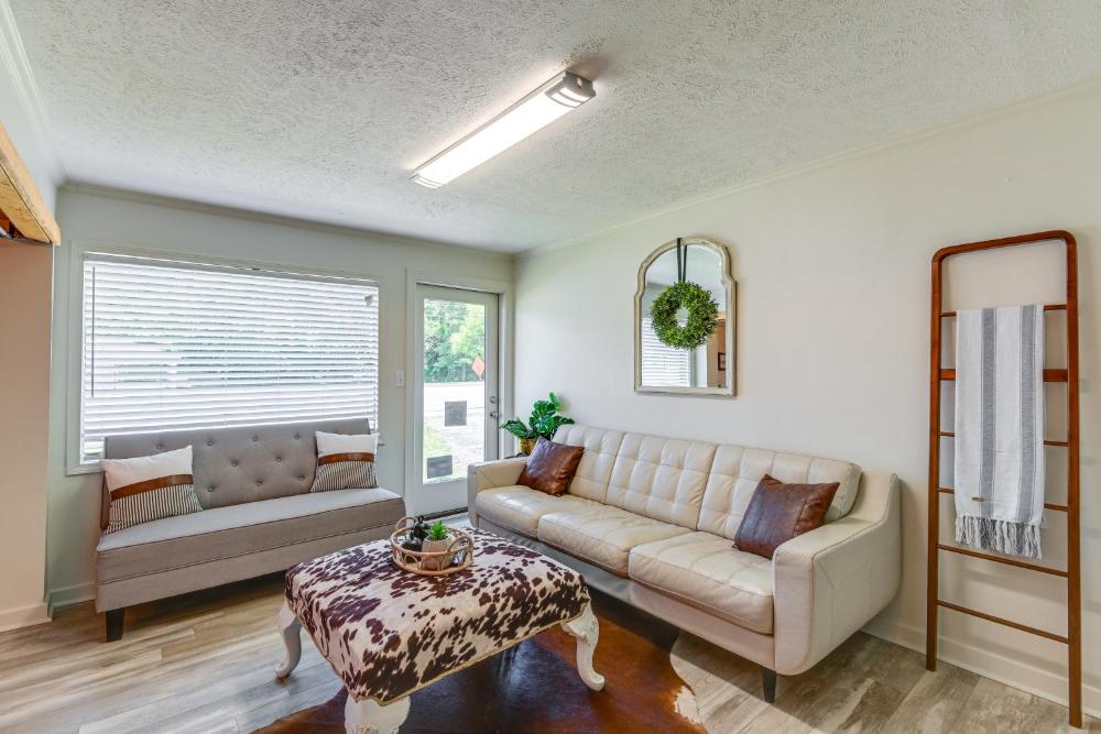 Quaint Greenbrier Apartment Less Than 24 Mi to Nashville